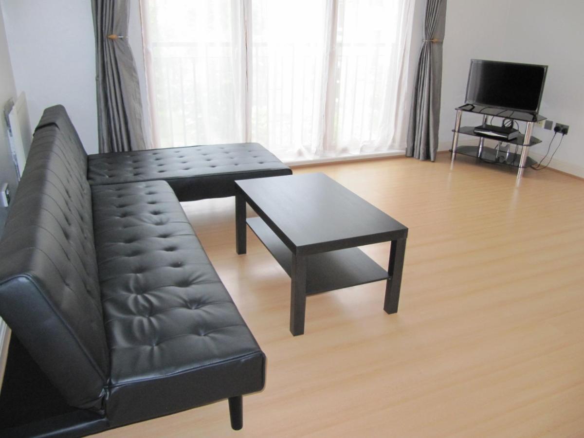 Cozy Off Road 2 Bedroom Cottage Apartment With Free Wi-Fi And Private Parking Glasgow Extérieur photo