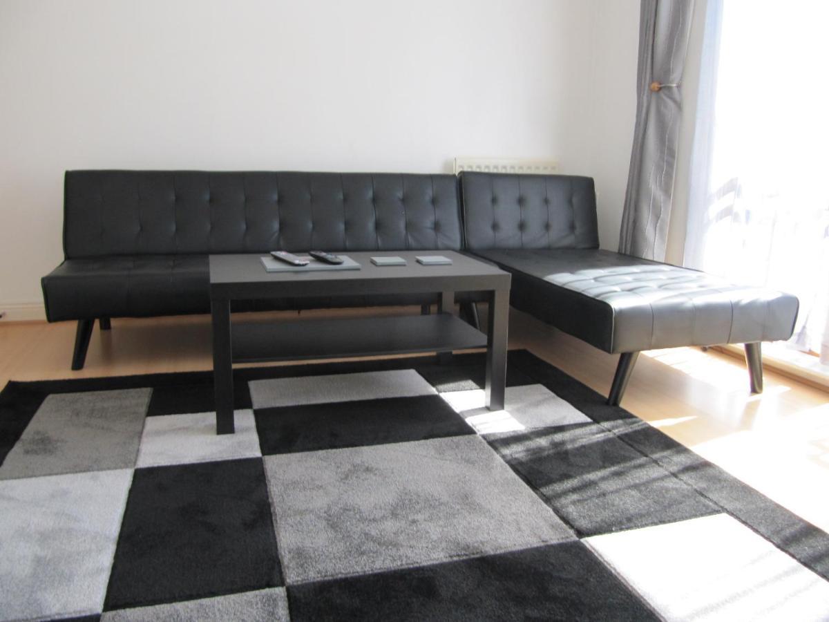 Cozy Off Road 2 Bedroom Cottage Apartment With Free Wi-Fi And Private Parking Glasgow Extérieur photo