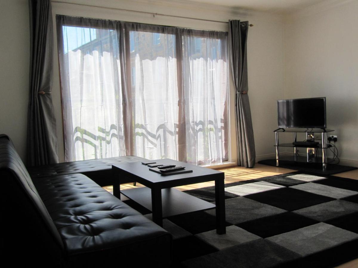 Cozy Off Road 2 Bedroom Cottage Apartment With Free Wi-Fi And Private Parking Glasgow Extérieur photo