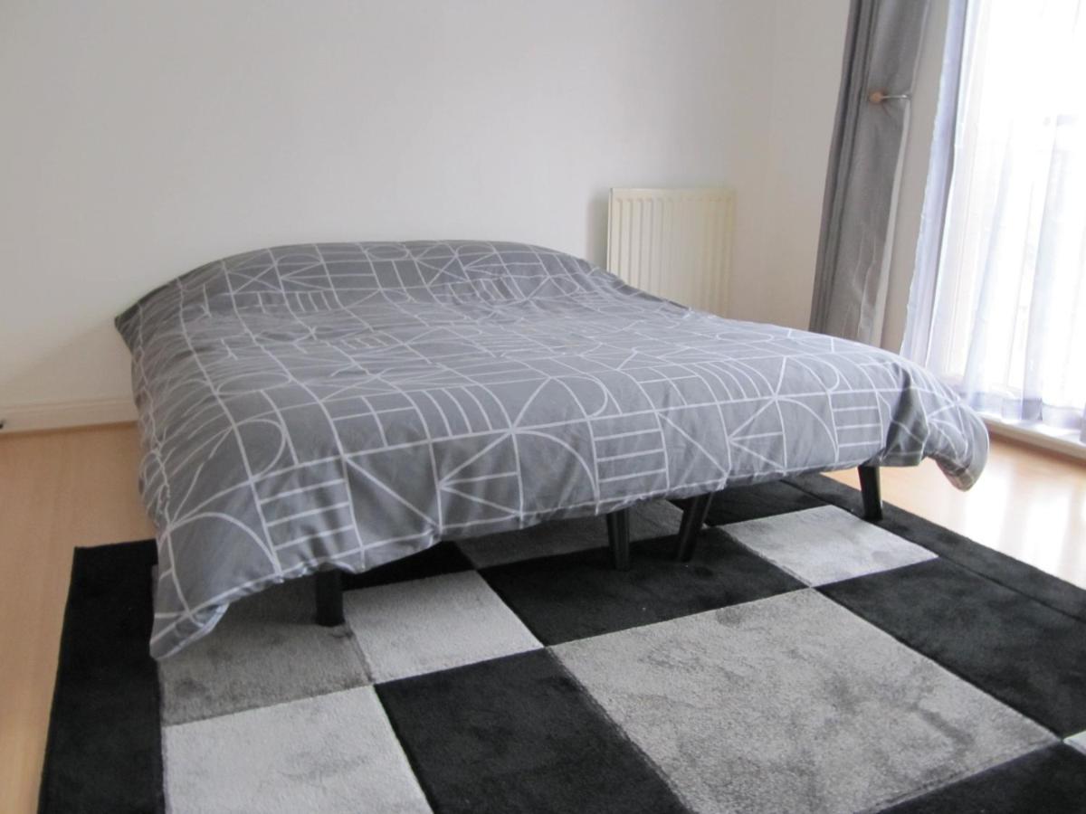 Cozy Off Road 2 Bedroom Cottage Apartment With Free Wi-Fi And Private Parking Glasgow Extérieur photo