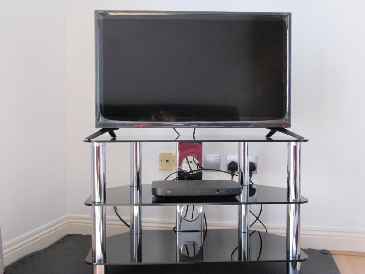 Cozy Off Road 2 Bedroom Cottage Apartment With Free Wi-Fi And Private Parking Glasgow Extérieur photo