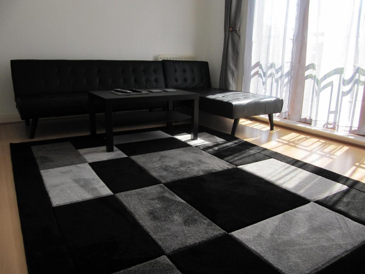 Cozy Off Road 2 Bedroom Cottage Apartment With Free Wi-Fi And Private Parking Glasgow Extérieur photo